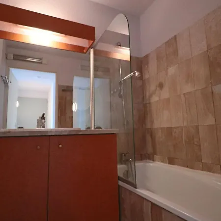 Appartement Climatise 3 Pieces Avec Terrasse, Box A Sete - Fr-1-472A-217 아파트