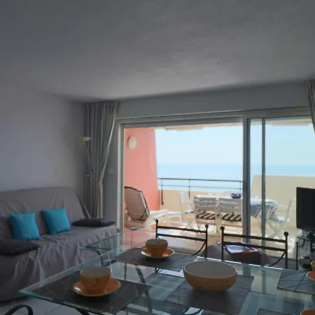 Climatise Front De Avec Terrasse, Piscine, Et Garage Privatif A - Fr-1-472a-217 * Sete