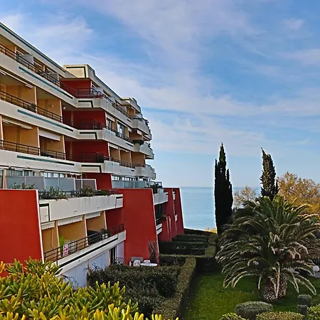 Climatise Front De Avec Terrasse, Piscine, Et Garage Privatif A - Fr-1-472a-217 Sete